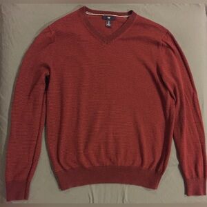 GAP Men's V-Neck Sweater Y2K